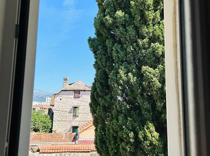 Arapova Apartment Split